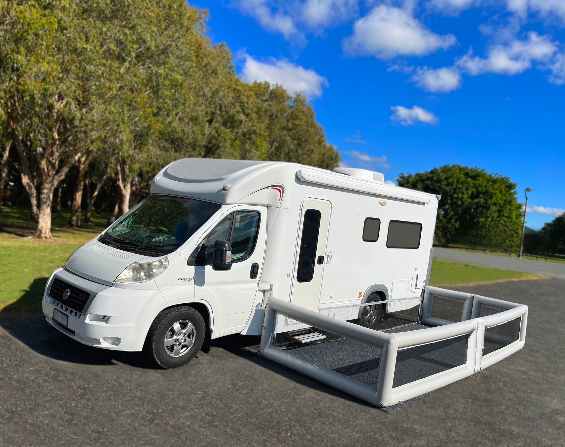 caravan fencing for dogs