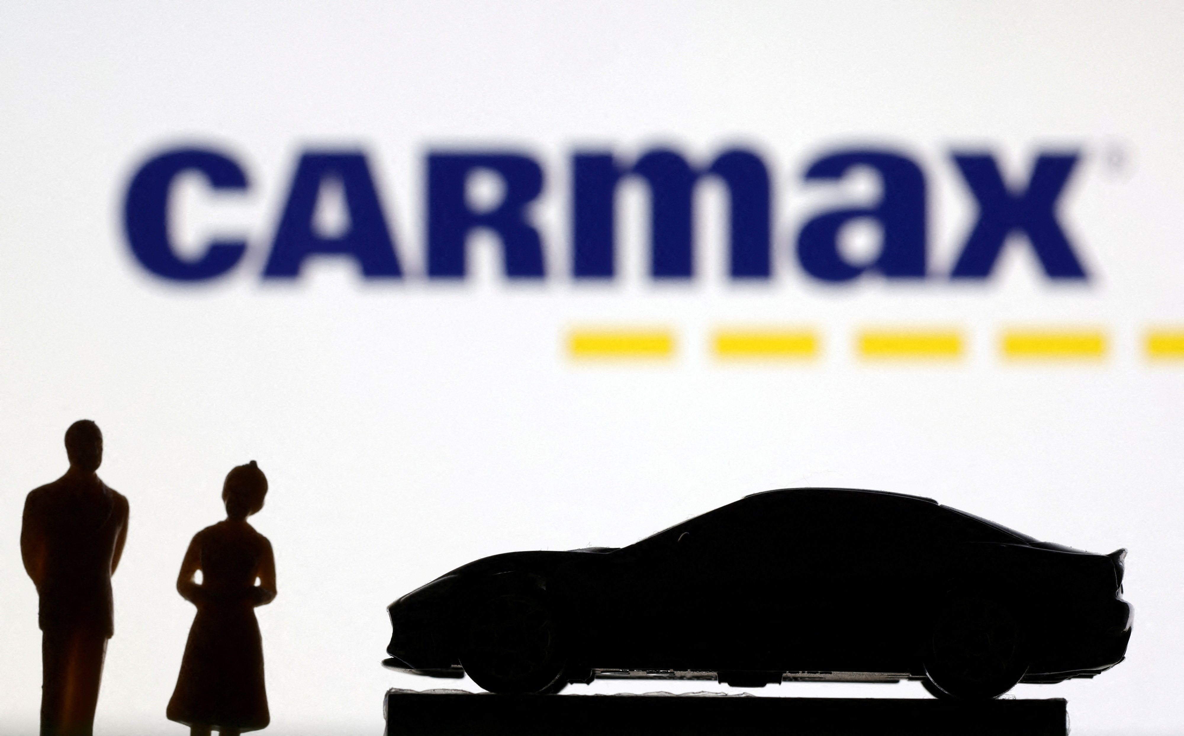 carmax xom