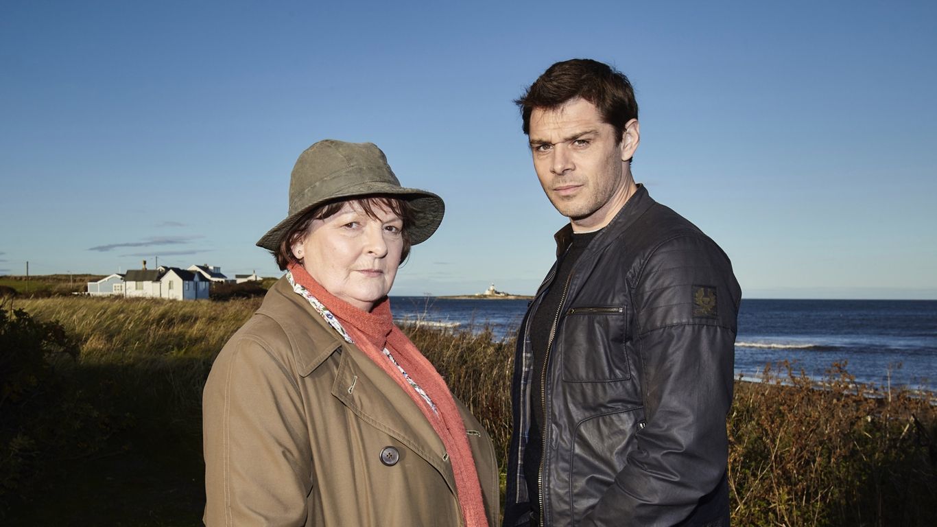 cast of vera tv series