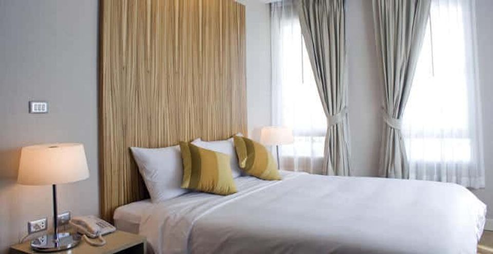 cheap hotels near st pancras international train station