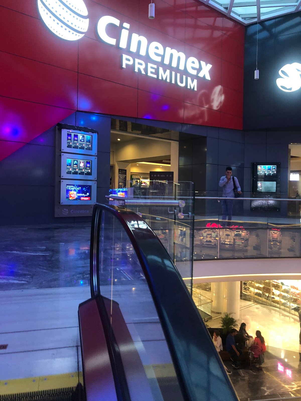 cinemex landmark