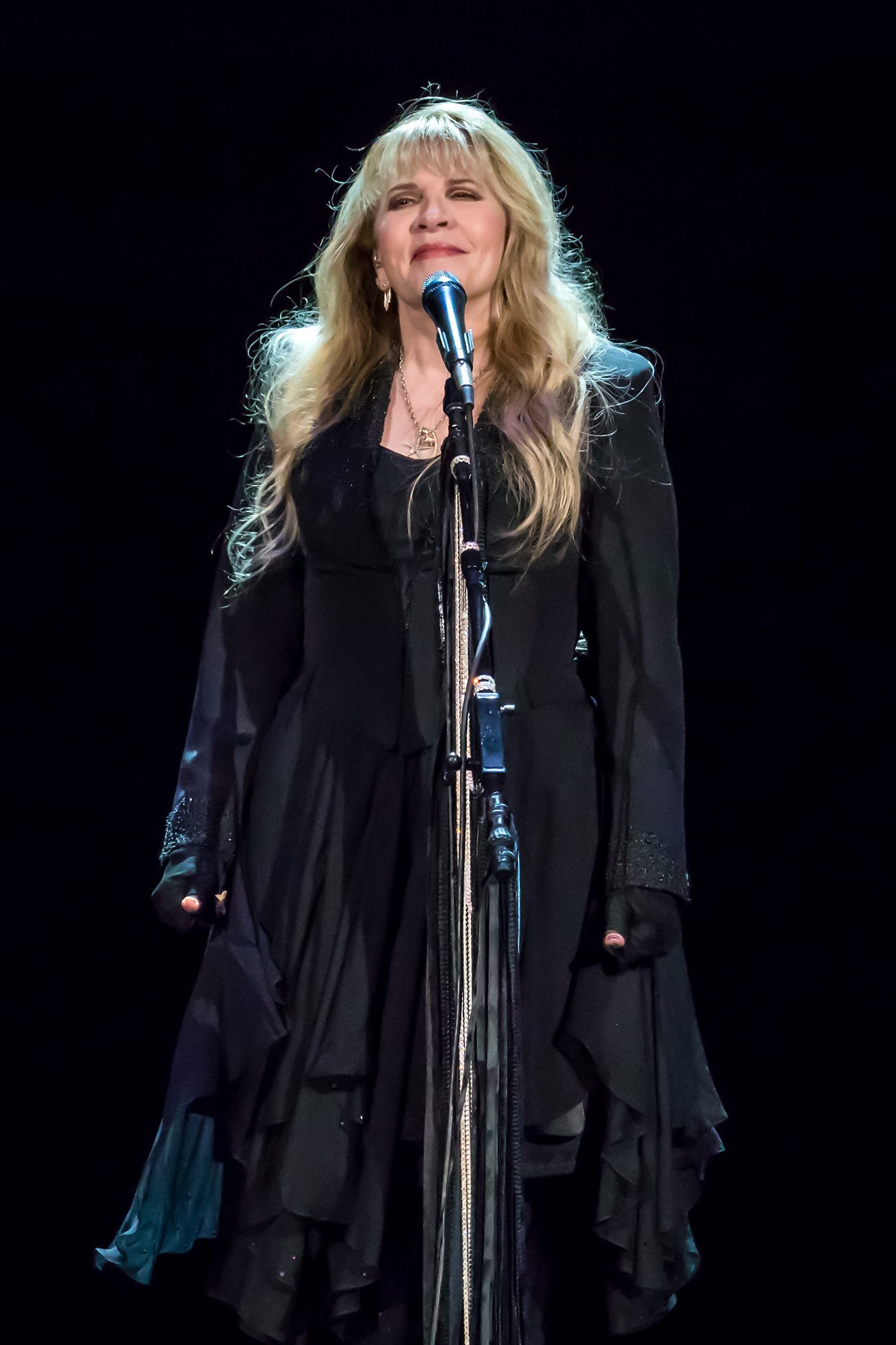 is stevie nicks still alive