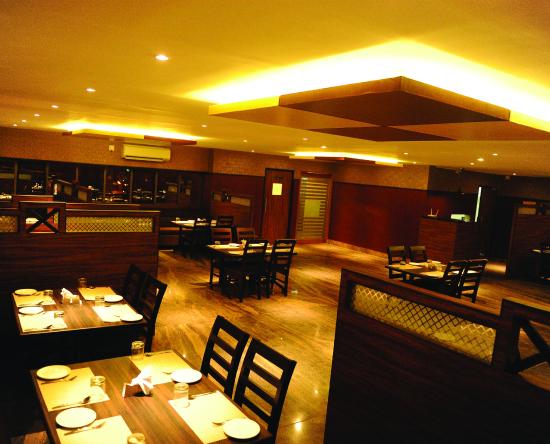 veg restaurants in vellore