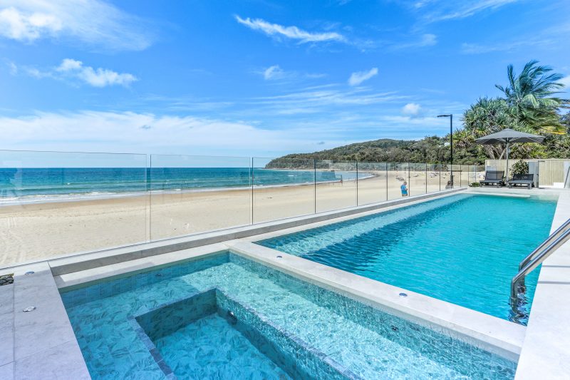places to stay in noosa