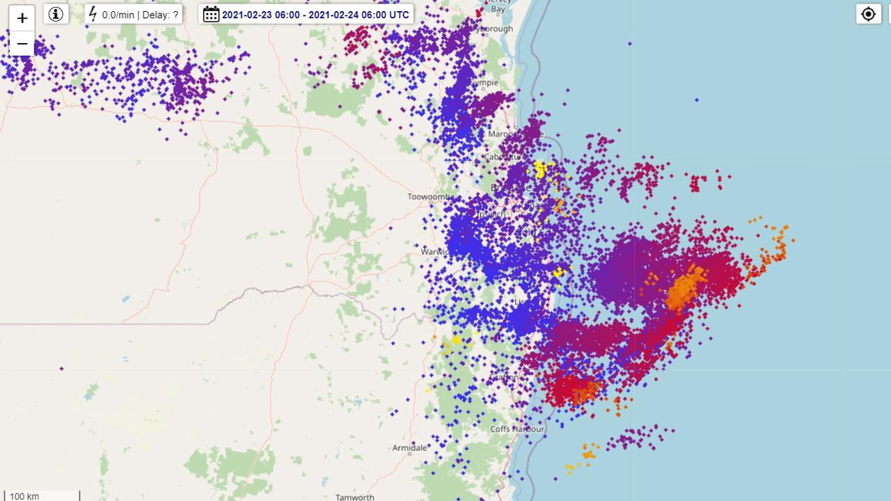bom lightning strikes map