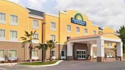 days inn & suites by wyndham savannah north i 95