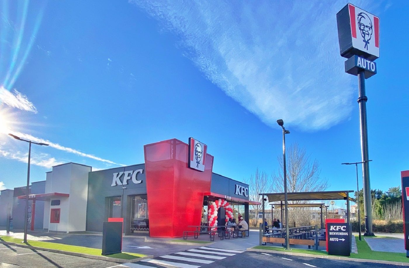 kfc abierto ahora