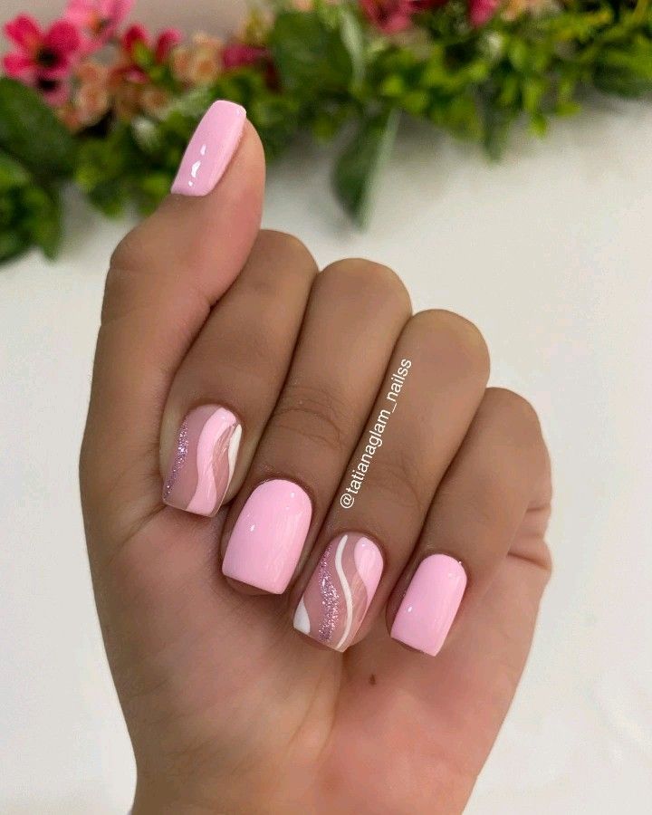 diseños de uñas color rosa