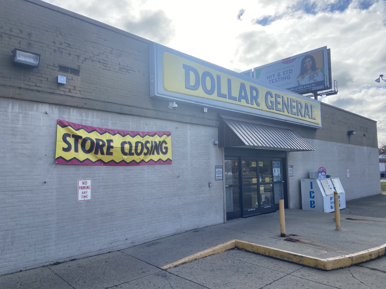 dollar general close