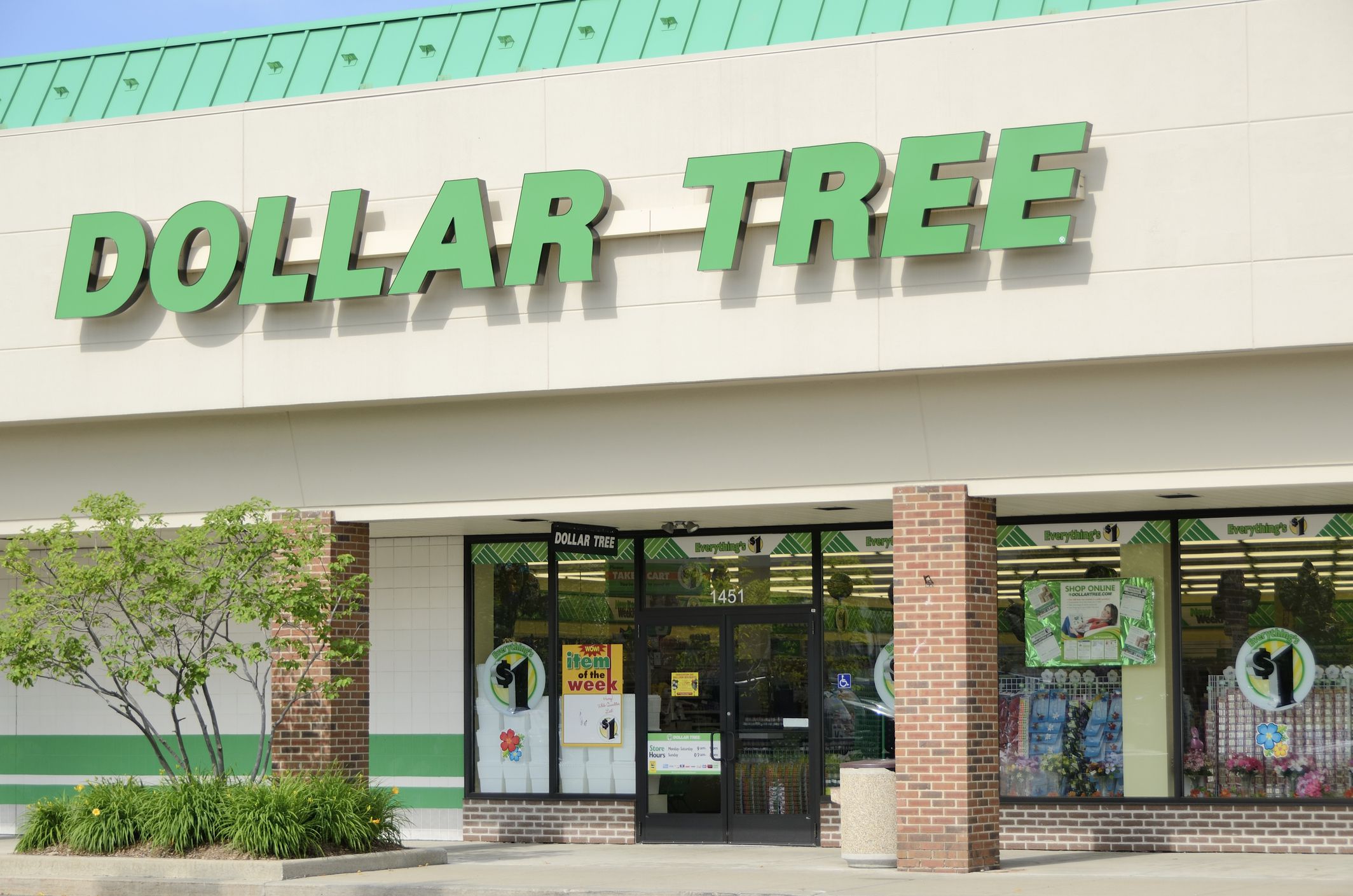 dollar one store