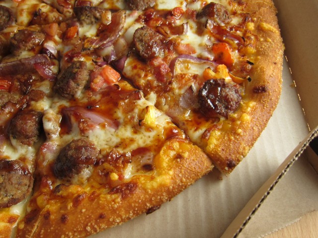 double bacon cheeseburger pizza hut