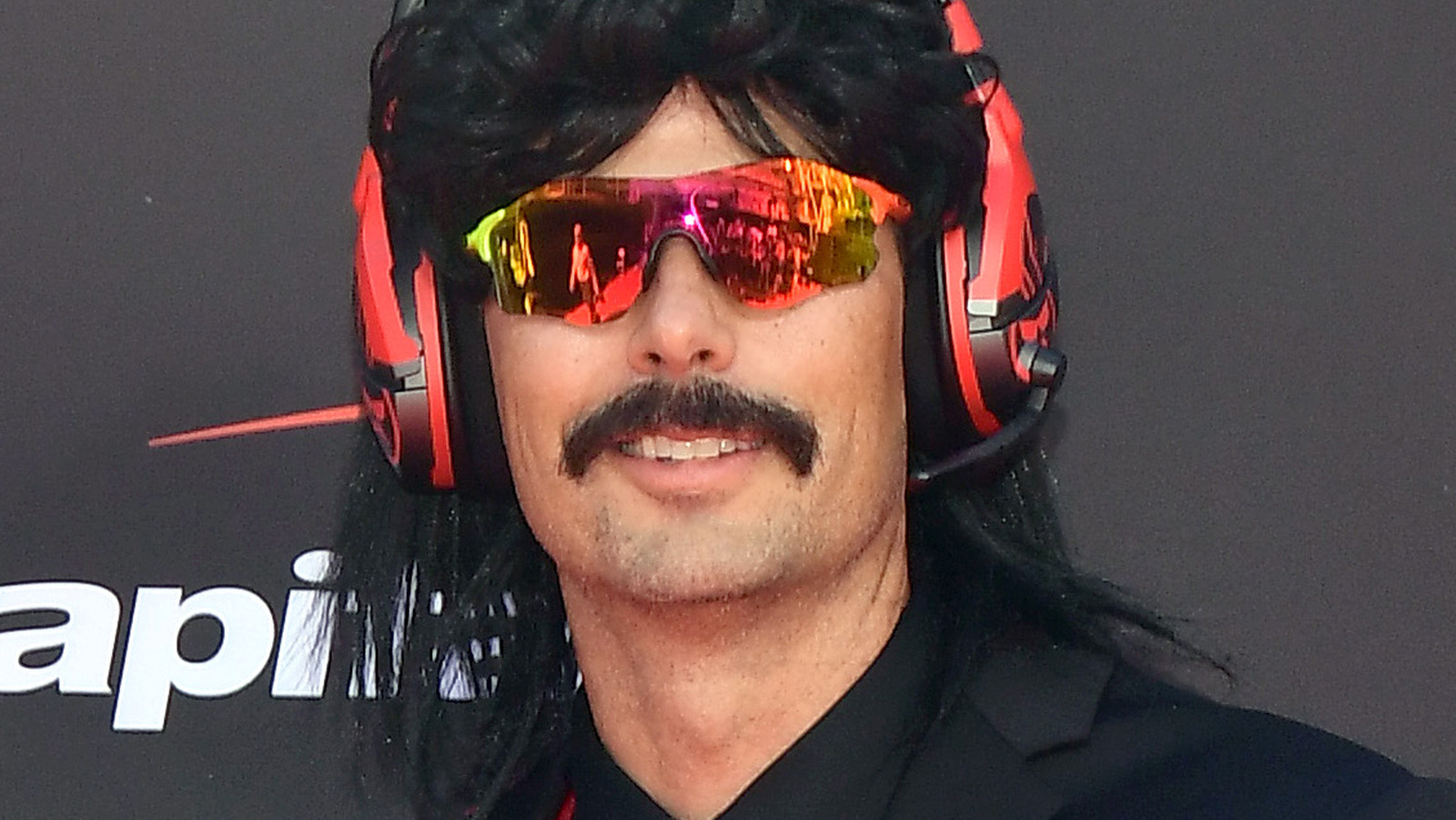 dr disrespect no glasses