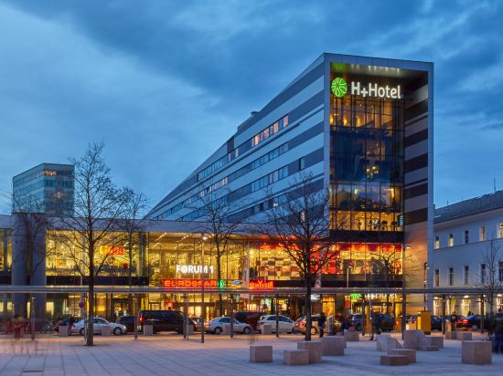 hotels near salzburg train station