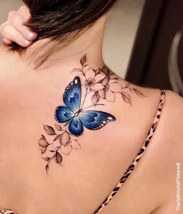 tatuaje mariposas espalda mujer