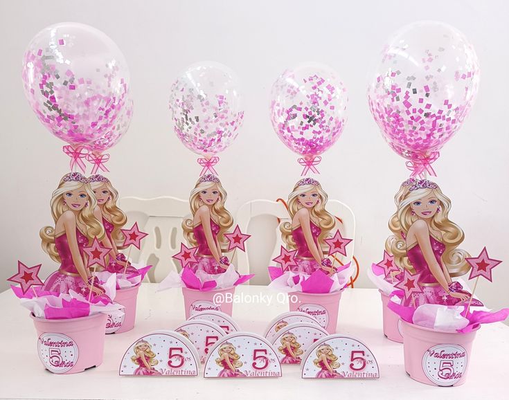 centros de mesa de barbie con globos