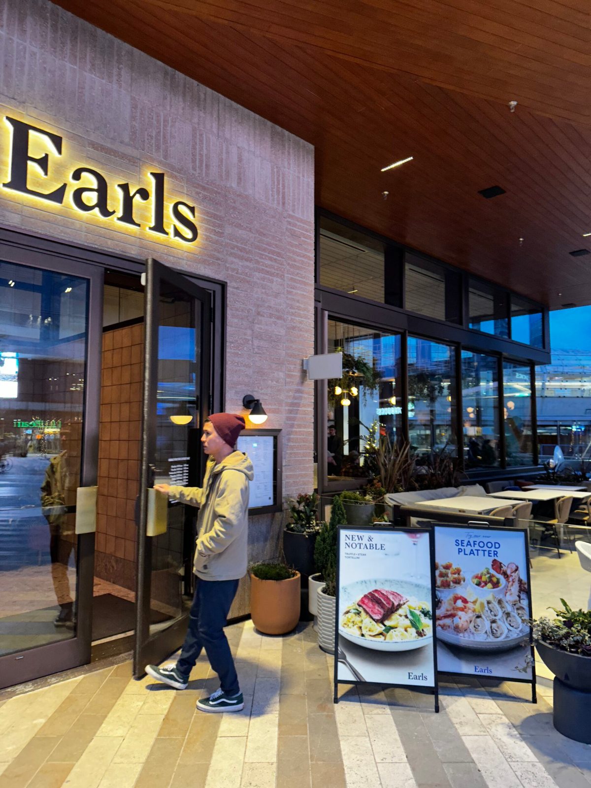 earls abbotsford bc