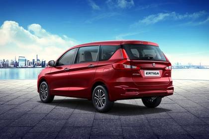 ertiga zxi on road price in bangalore