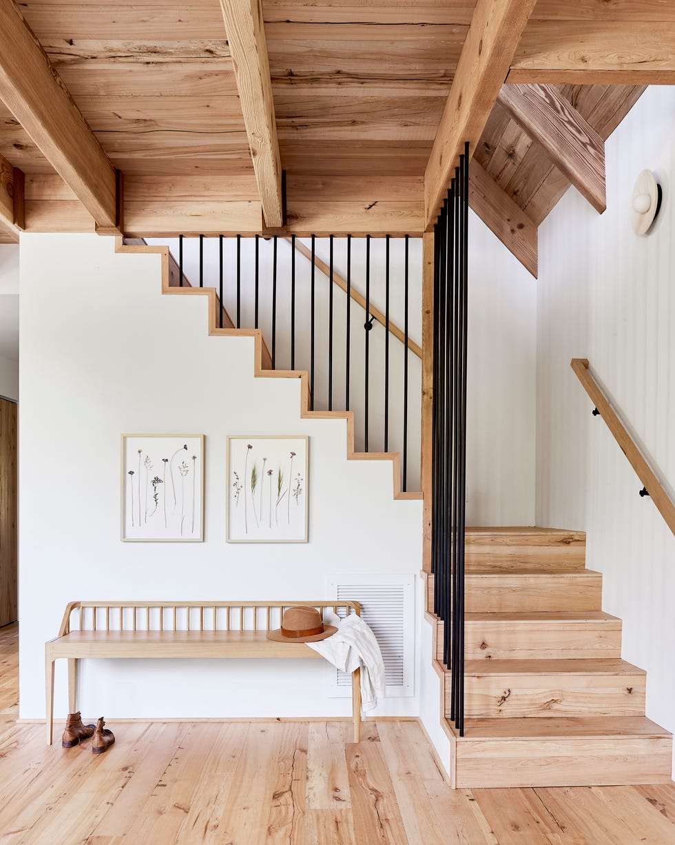 escaleras de madera para interiores pequeños