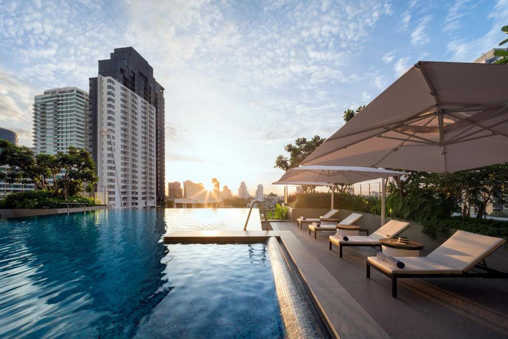 somerset hotel bangkok