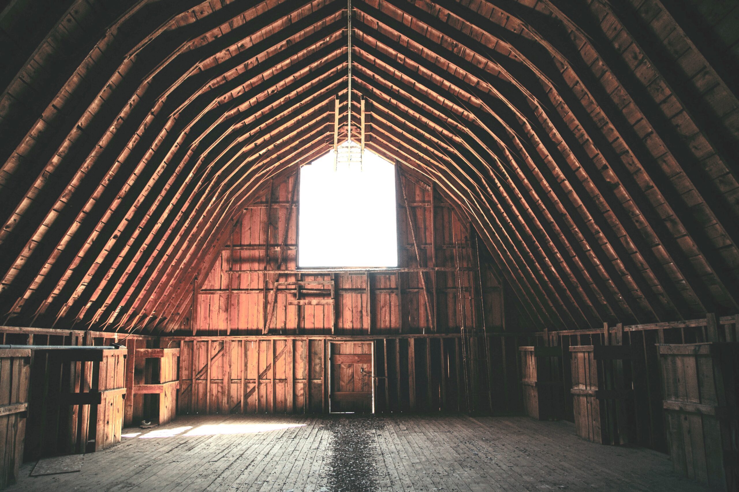 empty barns for rent near me