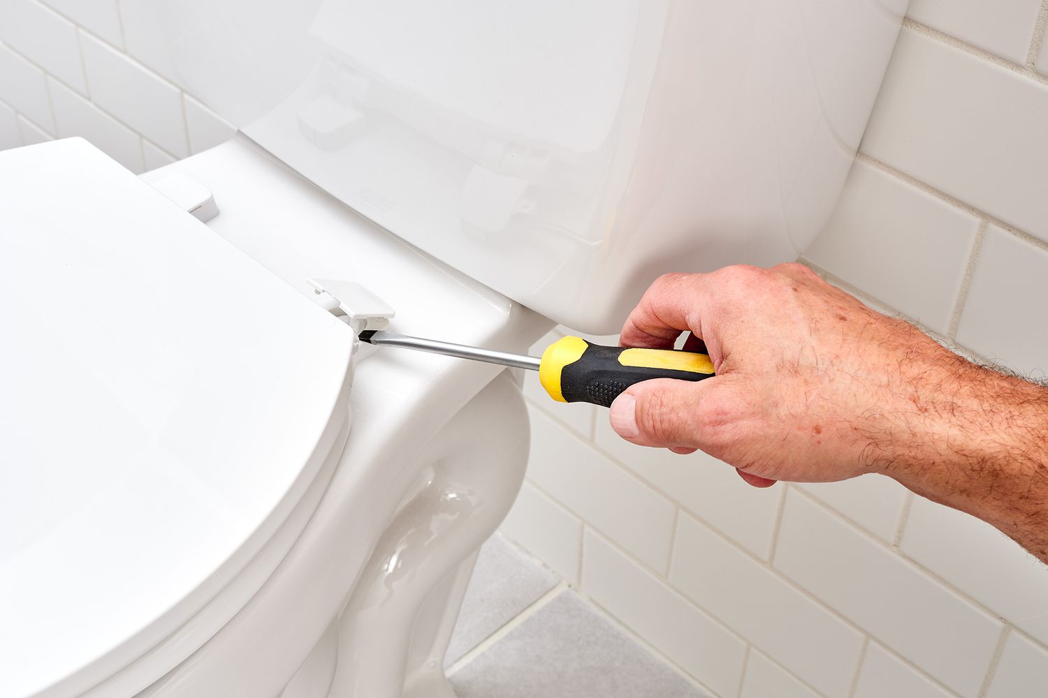 tightening toilet seat