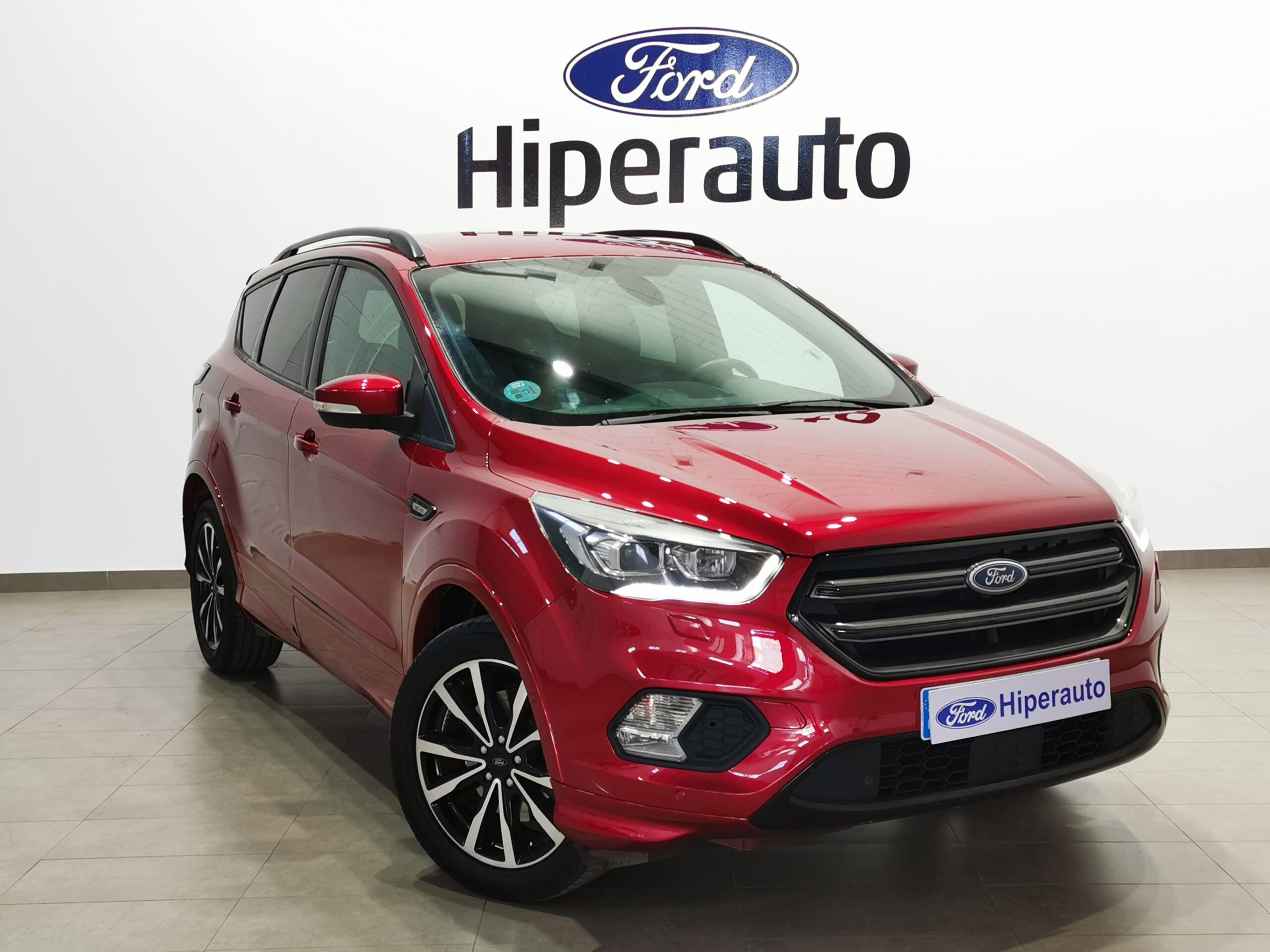 ford kuga ruby red