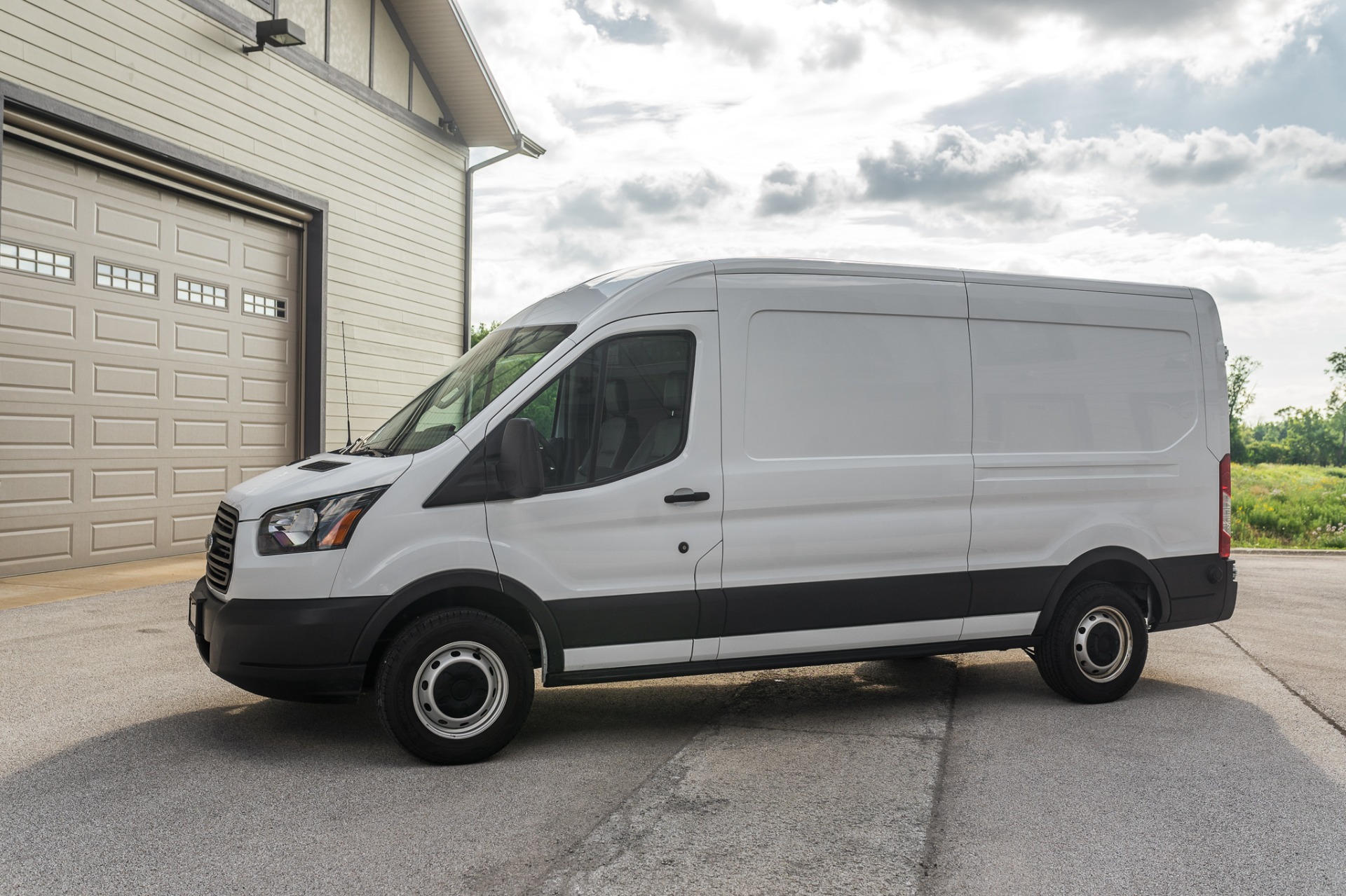 ford transit cargo used