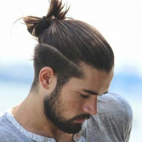 hairstyle with long hair on top and short on sides