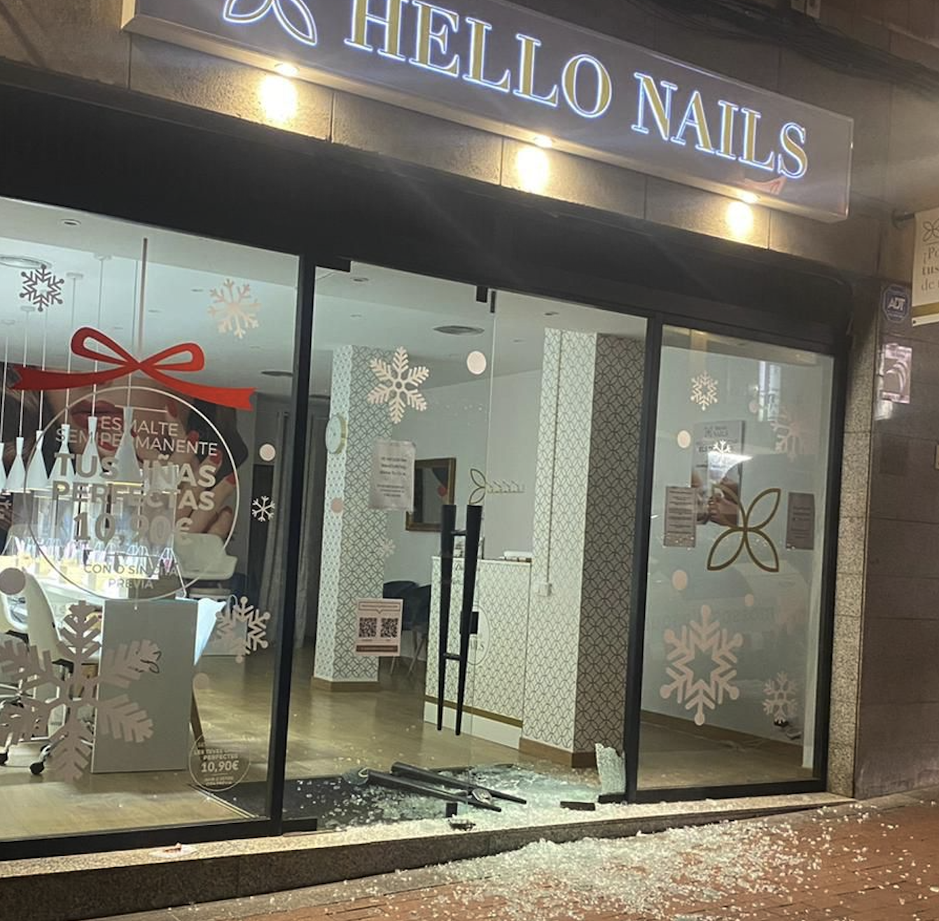 hello nails terrassa