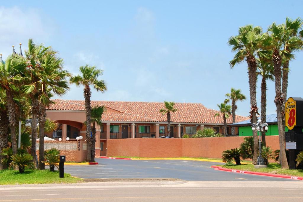 hoteles en la isla del padre super 8