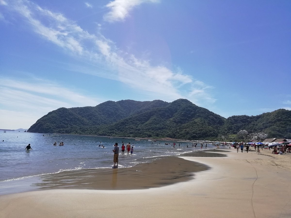 hoteles en playa la boquita manzanillo