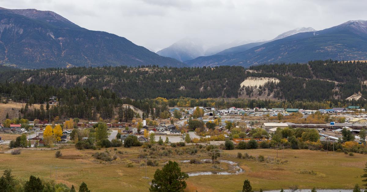 hotels invermere bc