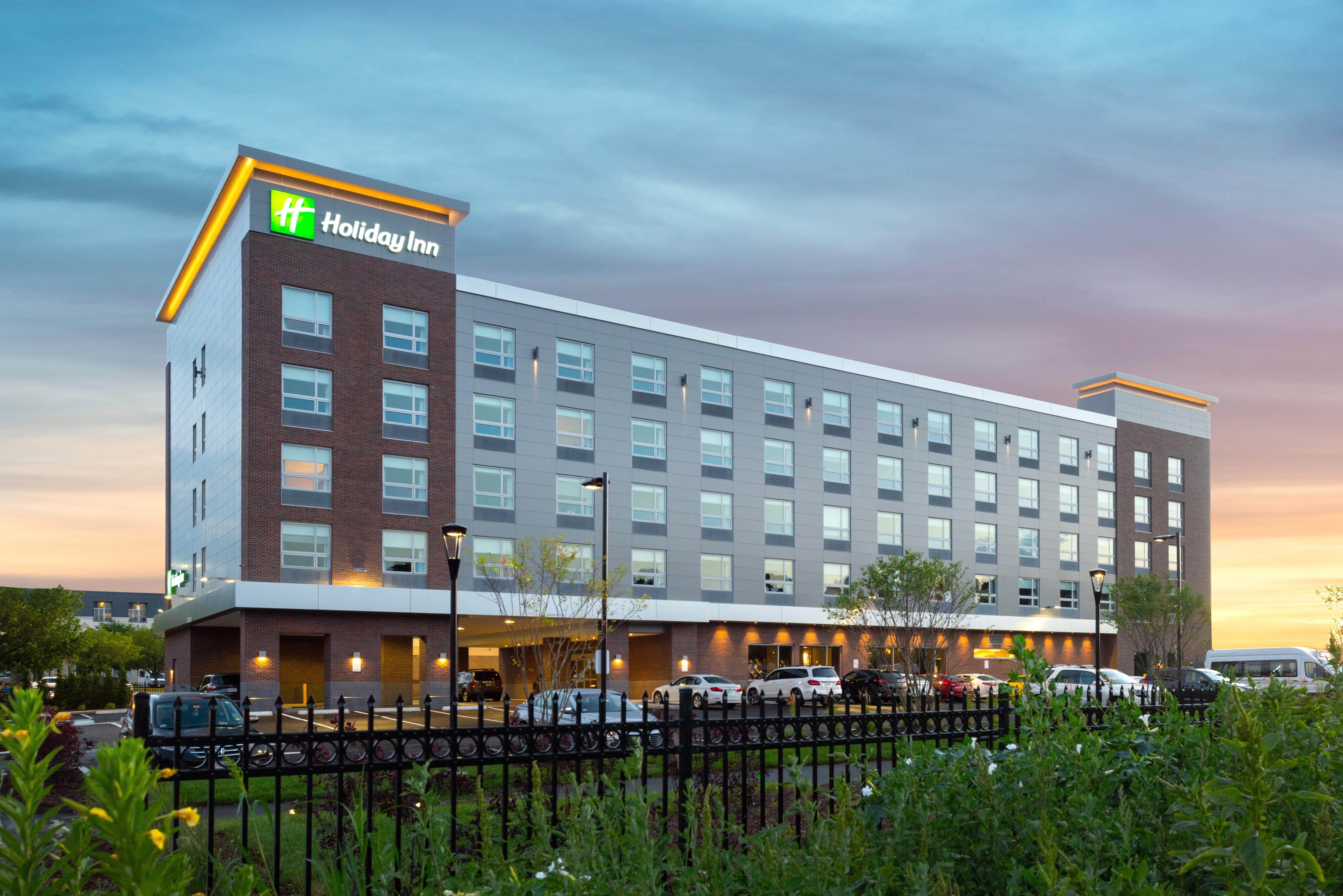 hotels near logan airport boston ma