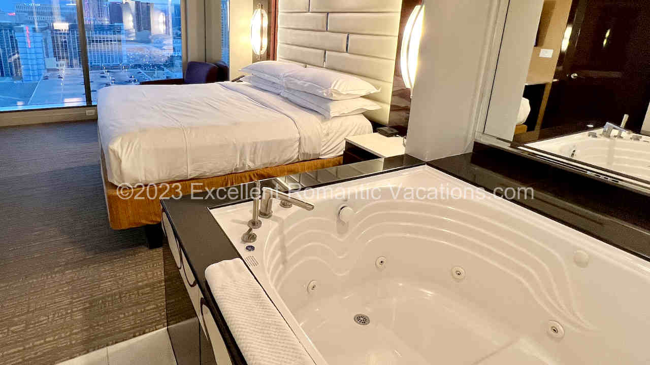 hotels with private hot tubs in room