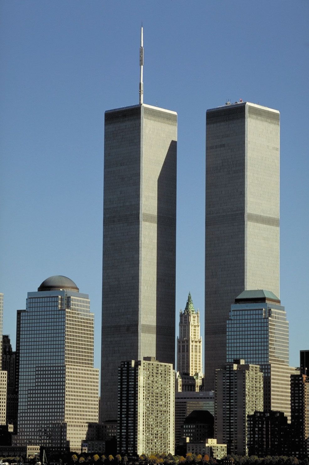 how tall was the twin towers