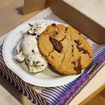 insomnia cookies near me