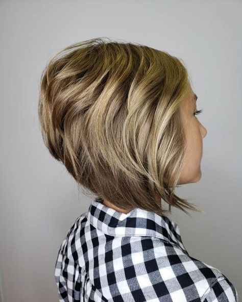 inverted bob haircut with layers