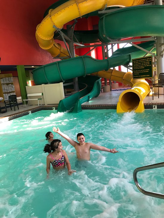 kearney hotel with water slides
