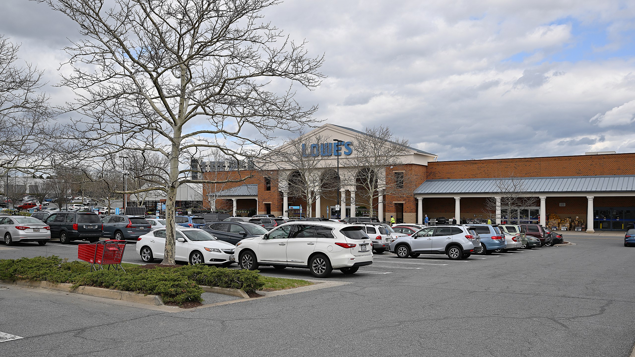 lowes hardware gaithersburg