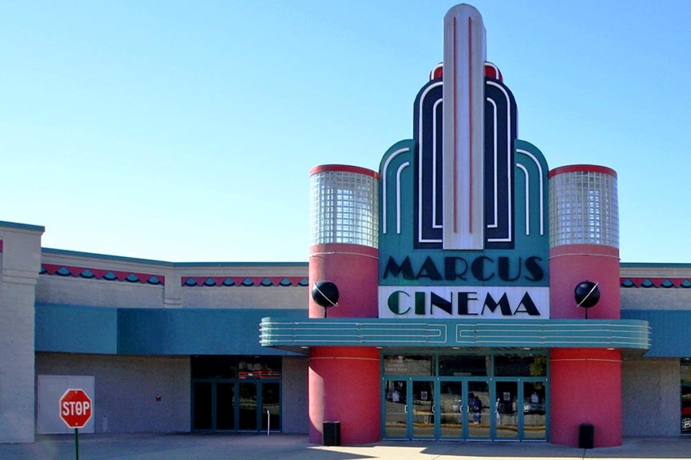 marcus point cinema hours