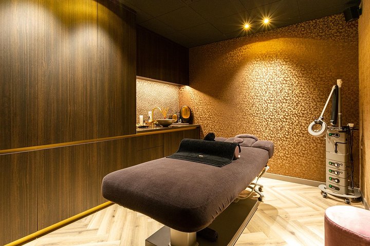 massage salon