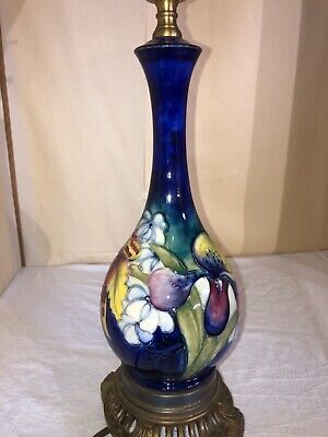 moorcroft pottery lamps