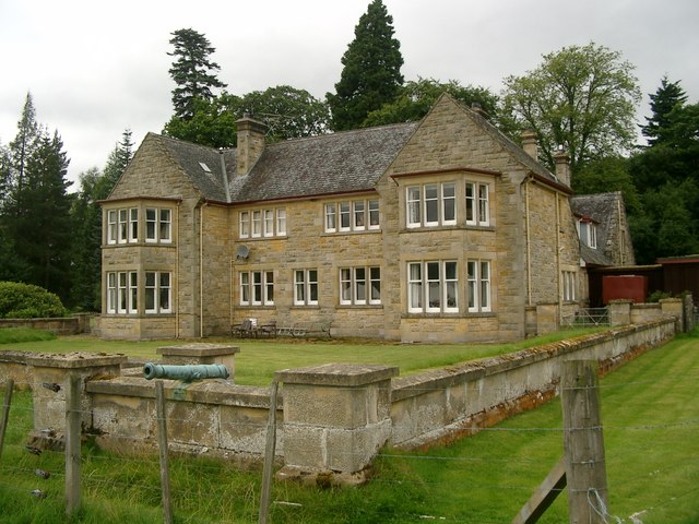 moy hall airdrie
