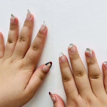 nails salons open on sunday near me