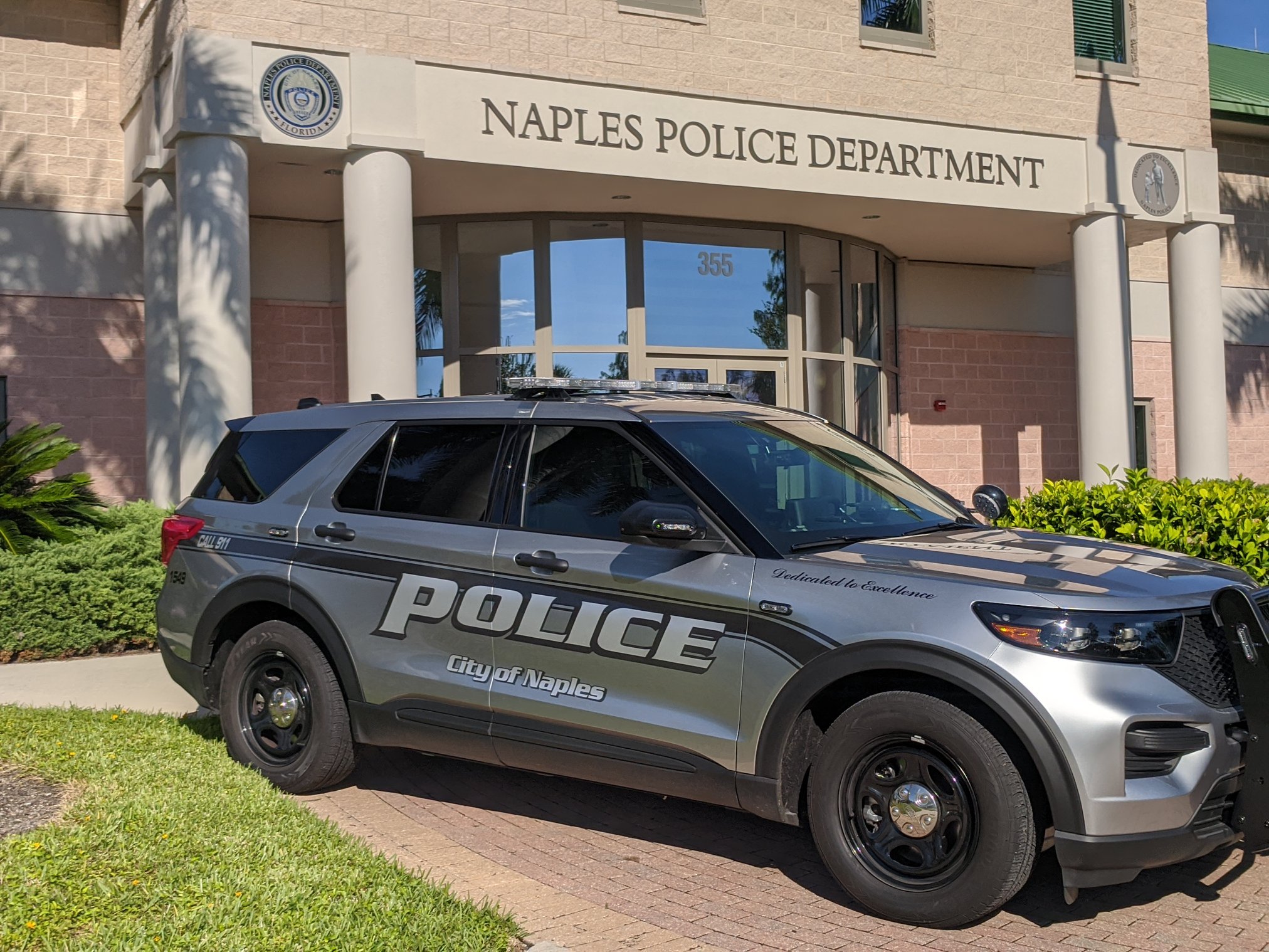 naples florida police blotter