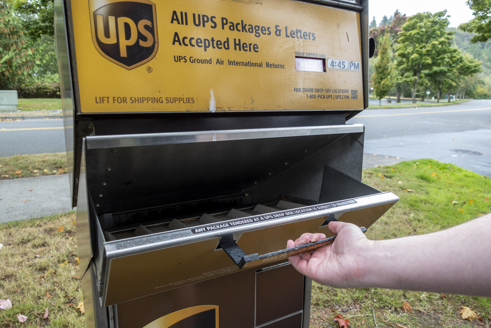 nearest ups drop off center