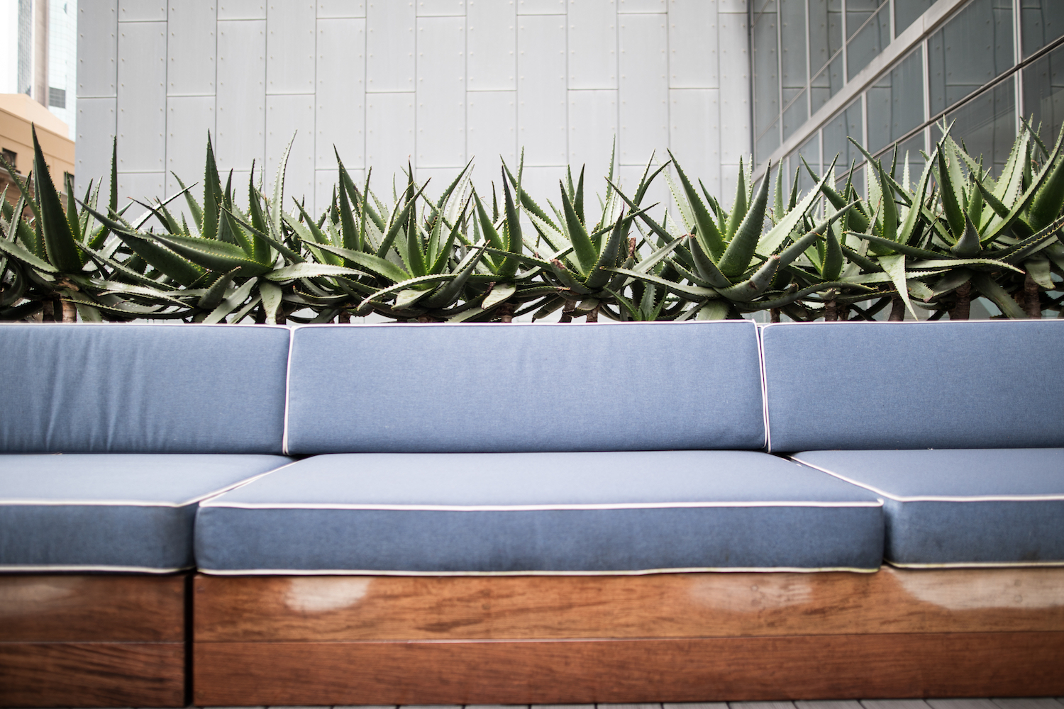 outdoor bench pillows