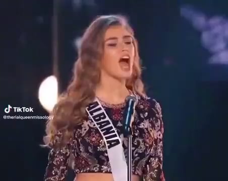 pageant yelling