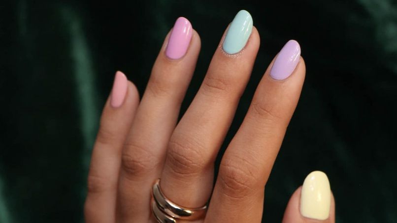 pastel nails