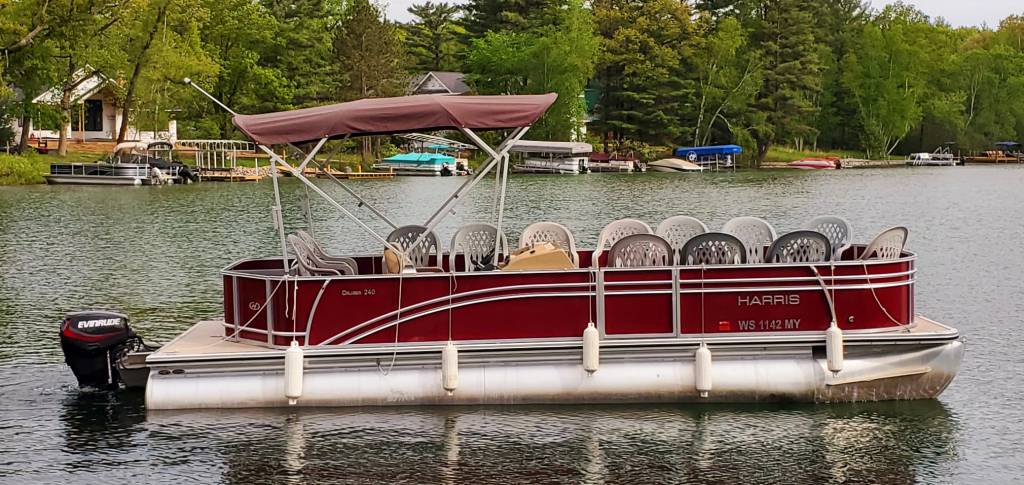 pontoon rentals waupaca wi